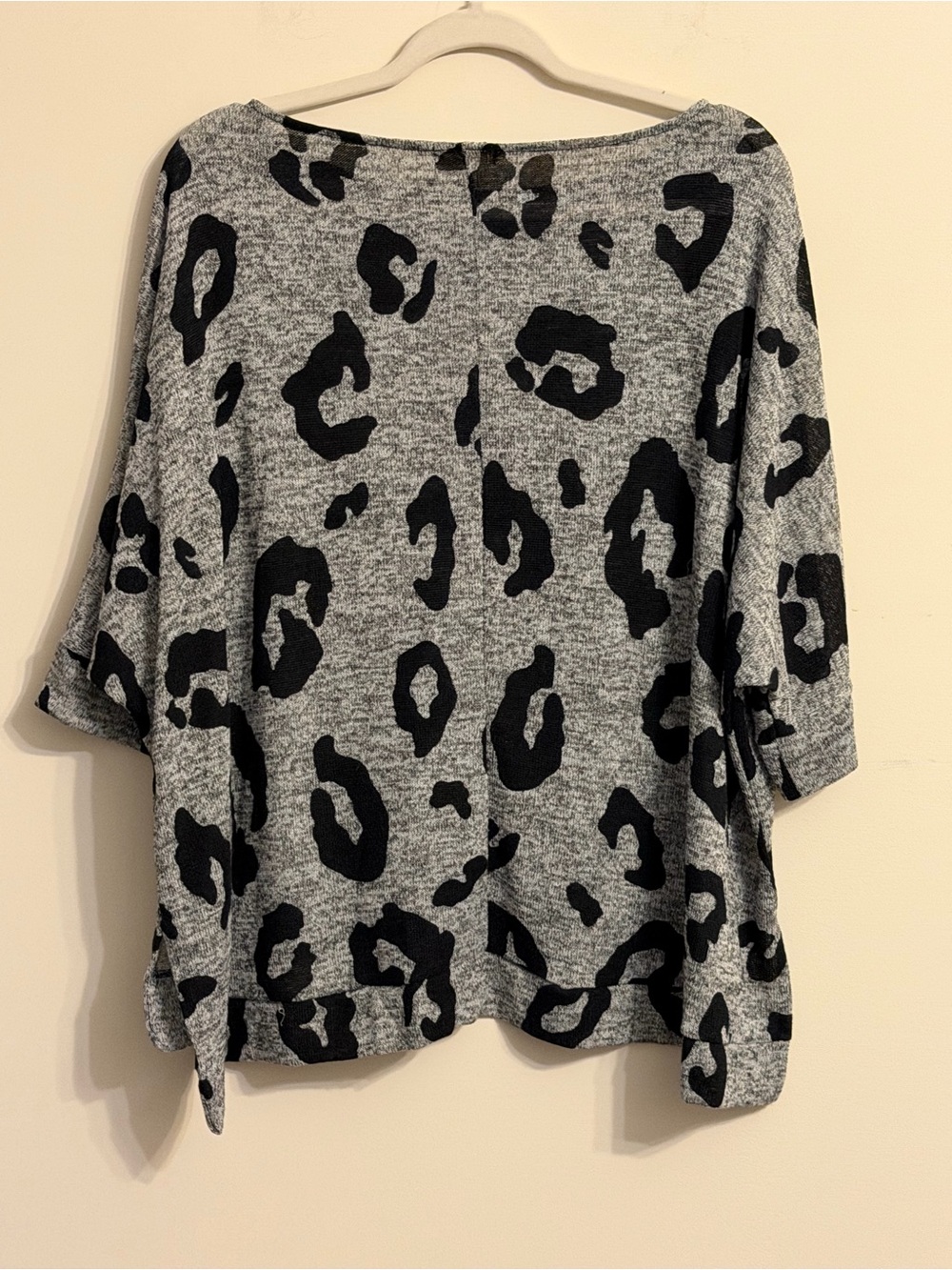ODDY Gray and Black Leopard Print Tunic Top - Picture 4 of 4